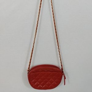 RED LAURA SCOTT CROSSBODY RED BAG